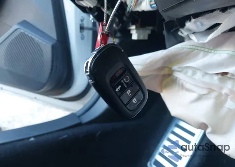 2025 Honda Accord Hybrid Sport z USA, uszkodzony, nr VIN 1HGCY2F57SA023293